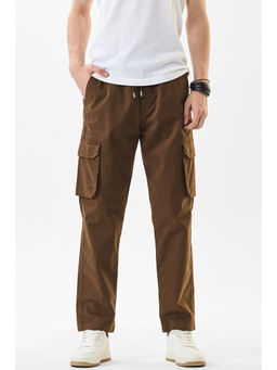 Snitch - Men Brown Solid Regular Casual Cargo Pant