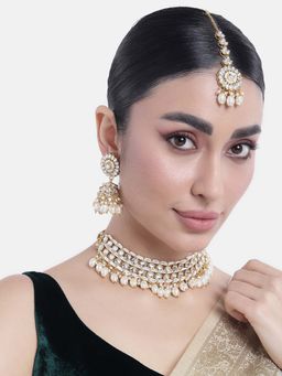 Peora - White Kundan Studded Choker Necklace Jhumki & Maang Tikka Set for Women