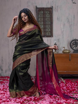 Suta - Black Mul Cotton Zari saree