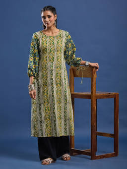 Sufiza Lifestyle - Green Women Floral Printed Kurta