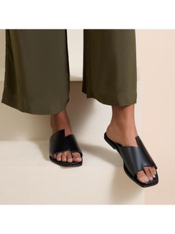 SKO - Corfu Black Square Flats