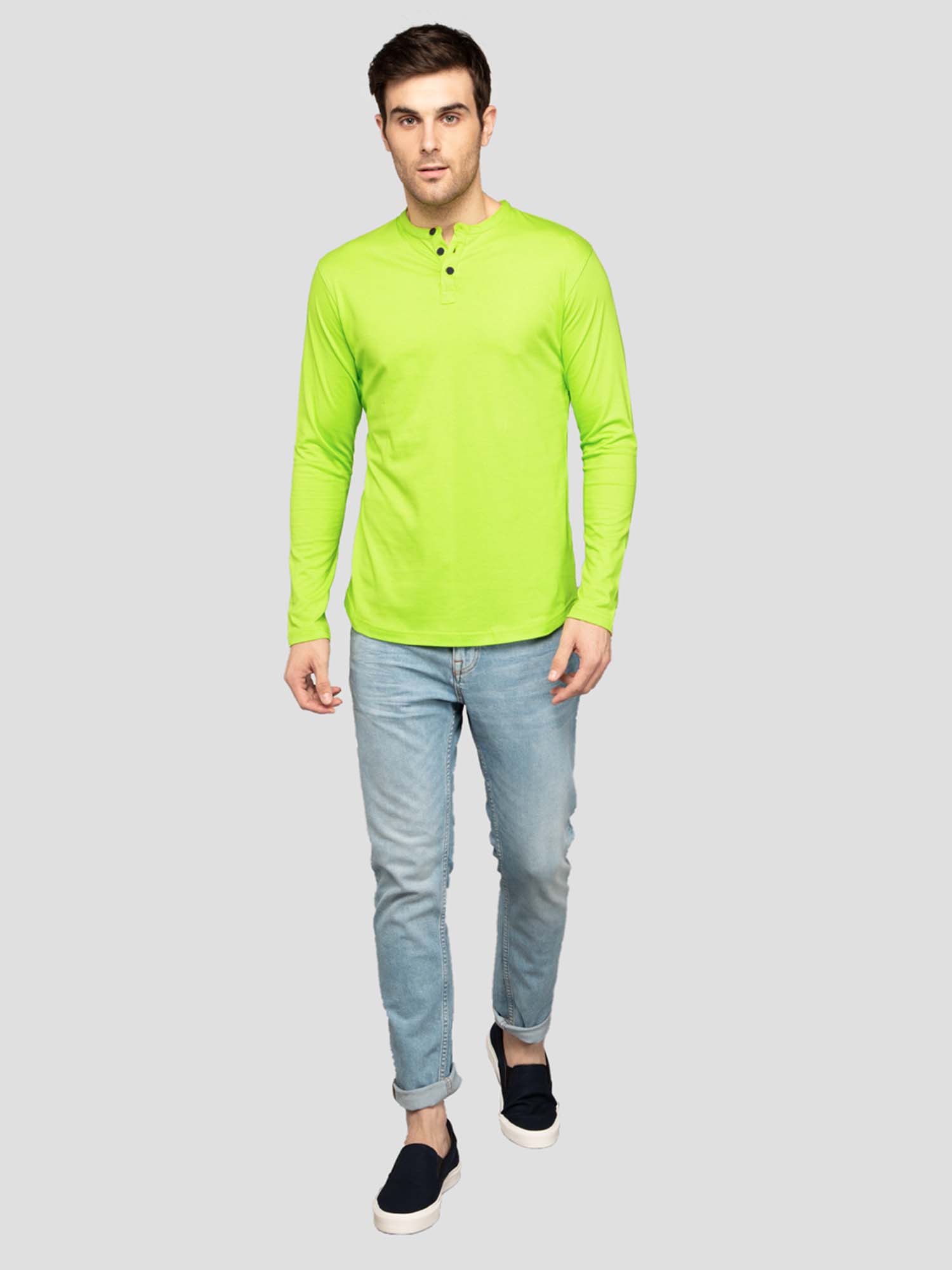 Buy Bewakoof Green Solid T-shirt 