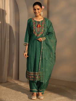 Libas - Green Embroidered Three Fourth Sleeves Kurta Pant & Dupatta