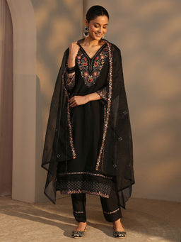 Libas - Black Embroidered Three Fourth Sleeves Kurta Pant & Dupatta