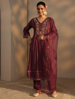 Libas - Maroon Embroidered Three Fourth Sleeves Kurta Pant & Dupatta