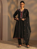 Black color option, Currently selected