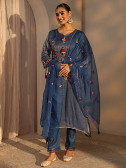 Libas - Blue Embroidered Three Fourth Sleeves Kurta Pant & Dupatta