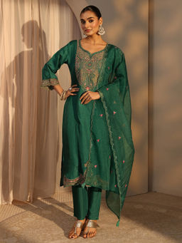 Libas - Green Embroidered Three Fourth Sleeves Kurta Pant & Dupatta