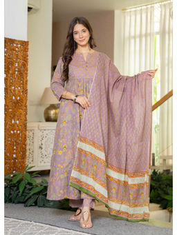 JAIMINI - Lavender Floral Three Fourth Sleeves Kurta Pant & Dupatta