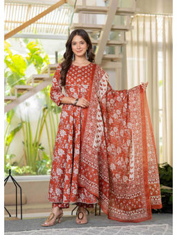 JAIMINI - Rust Floral Three Fourth Sleeves Kurta Pant & Dupatta
