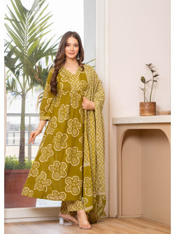 JAIMINI - Olive Printed Three Fourth Sleeves Kurta Pant & Dupatta