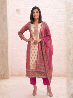 Autumnlane - Pink Floral Three Fourth Sleeves Kurta Pant & Dupatta
