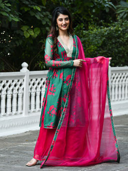 Urbanstree - Silky Suit (Set of 3)