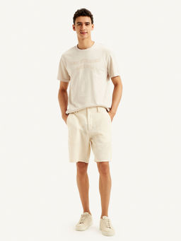 Levi's - Cream Textured Regular Fit Shorts