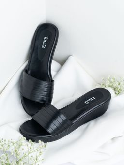 Inc.5 - Womens Black Casual Solid Round Toe Wedge Sandals