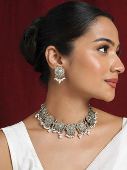 Teejh - Kettilamma Silver Oxidised White Necklace Set