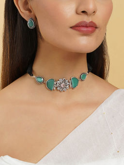 Teejh - Silver and Teal Medow Necklace Set