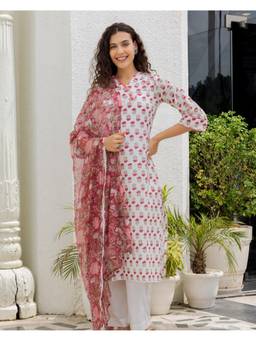 Ambraee - Women Off White Floral Printed Kurta with Pant and Dupatta