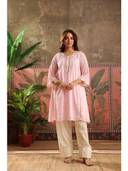 Pink color option, Currently selected