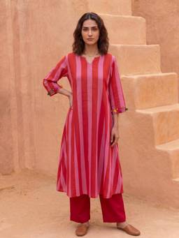 Ambraee - Women Red Stripes Printed Kurta with Pant