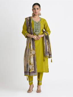 Women Plus - Olive Embroidered Thread Work Kurta with Pant and Dupatta