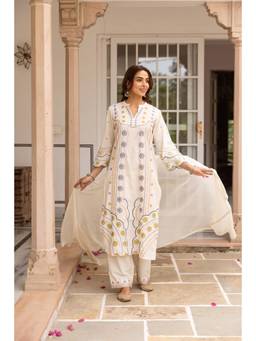 Nehamta - Women Off White Embroidered Thread Work Kurta with Pant and Dupatta