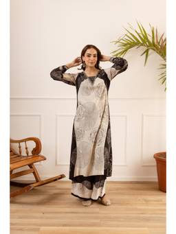 Nehamta - Women Off White-Black Floral Printed Co-Ord Set