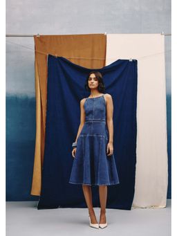 quietBold - Calm Authority A Line Midi Dress