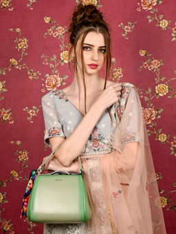 Odette - Green Solid Clutch Bag