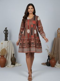 Varanga - Modern and Minimalist Summer Dress