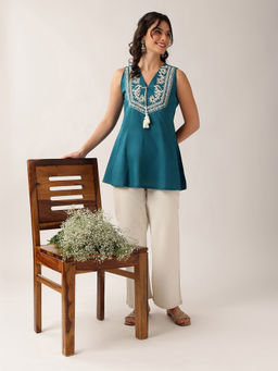 Vbuyz - Women Green Cotton Sleeveless Tunic
