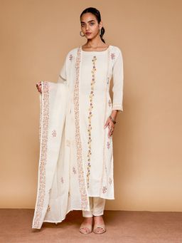 SAAKI - Women Off White Cotton Embroidered Kurta with Pant and Dupatta (Set of 3)
