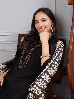 Nayam by lakshita - Women Solid A-Line Kurta and Palazzo with Dupatta (Set of 3)