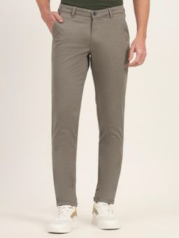 JadeBlue - Men Grey Cotton Blend Solid Slim Fit Trouser