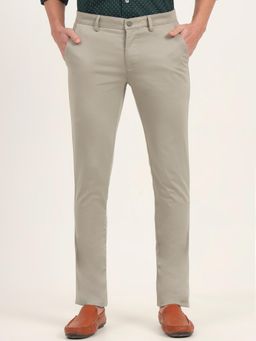 JadeBlue - Men Green Cotton Blend Solid Super Slim Fit Trouser