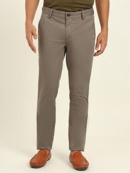 JadeBlue - Men Grey Cotton Blend Solid Slim Fit Trouser