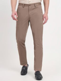 JadeBlue - Men Brown Cotton Blend Solid Slim Fit Trouser