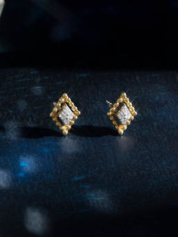Mia by Tanishq - Sequined Radiance Gold and Diamond Stud Earrings
