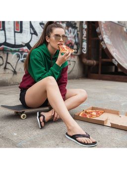 Toucantoes - Iceberg Women Black Comfort Flip-Flops