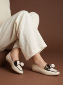 Cream color option, Currently selected