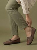 Brown color option