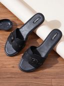 Black color option, Currently selected