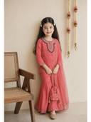 Pink color option, Currently selected