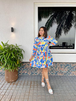 Label Tanvee - Multicolor Balloon Sleeves Skater Dress