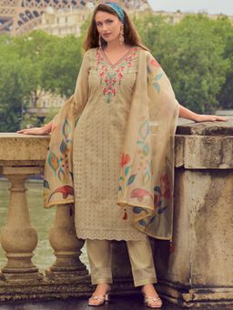 MOJILAA - Green Chanderi Chikankari Floral Embroidered Kurta and Pant with Dupatta (Set of 3)