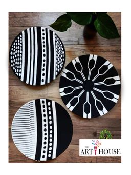 The Art House - Round Framed Wall Art (Pack of 3)