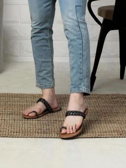 KNEETOES - Womens Satin Black Braided One-Toe Flats