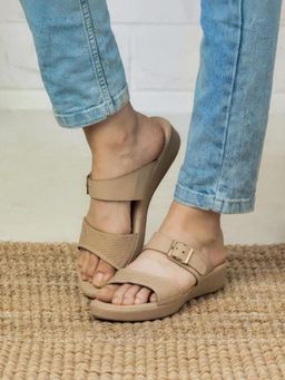 KNEETOES - Womens Beige Textured Sandals