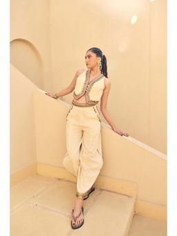 ASHNA VASWANI - Cream Devi Khadi Co-Ord Set