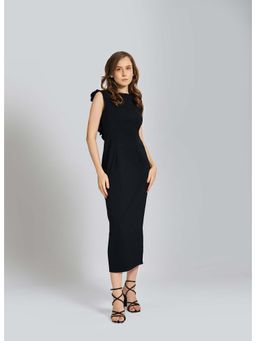 Weaving Cult - Black Back In Rose Dress